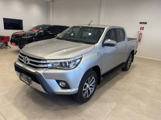 TOYOTA HILUX 2.8 SRX 4X4 CD 16V DIESEL 4P AUTOMÁTICO